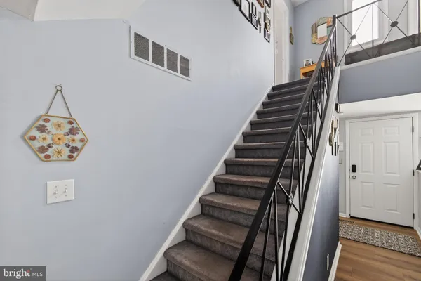 $315,000 | 202 East Chelsea Circle, Newtown Square, PA 19073