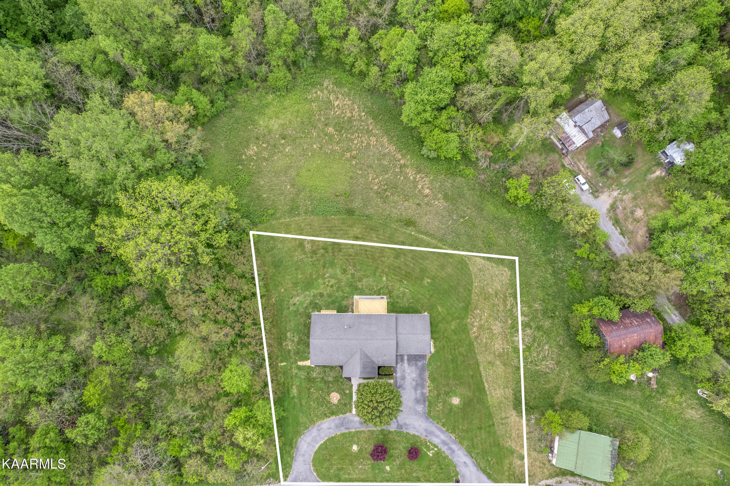 396 Demory Road La Follette, TN 37766 - Photo 4 of 34 + Air-3