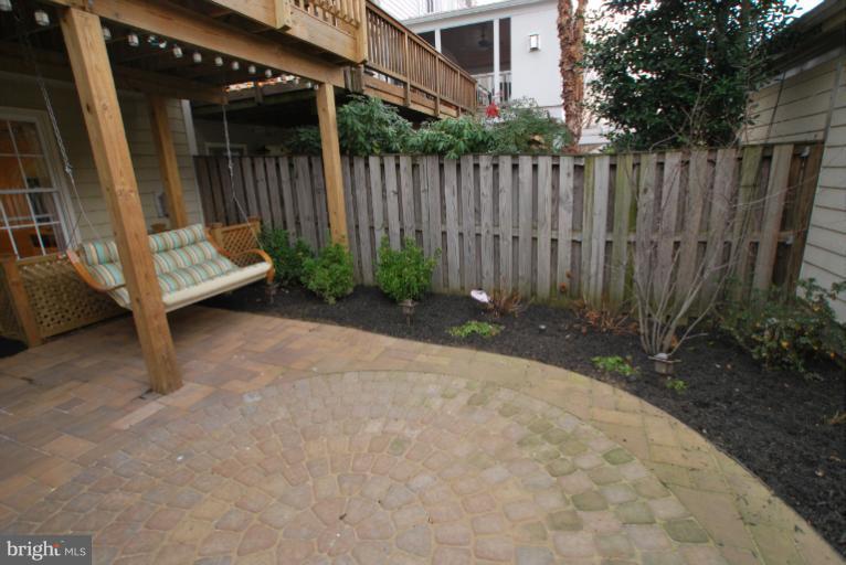 334 Hart Road Gaithersburg, MD 20878 - Photo 5 of 25 Exterior (Rear)