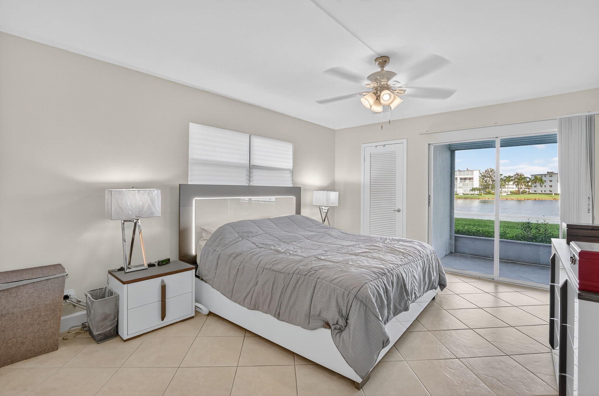 1090 Guildford East, Unit 1090 Boca Raton, FL 33434 - Photo 19 of 33 15-web-or-mls-DSC_0866