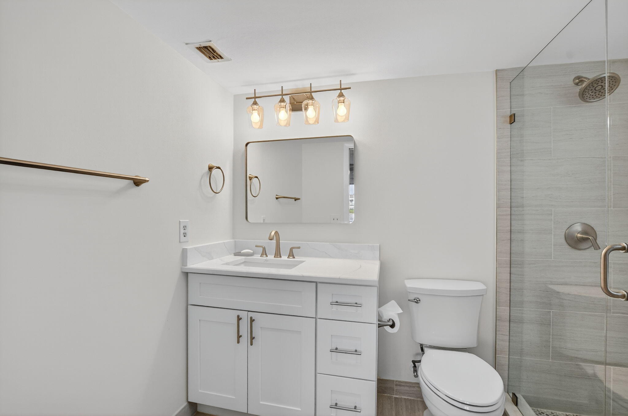 1090 Guildford East, Unit 1090 Boca Raton, FL 33434 - Photo 24 of 33 18-web-or-mls-DSC_0881