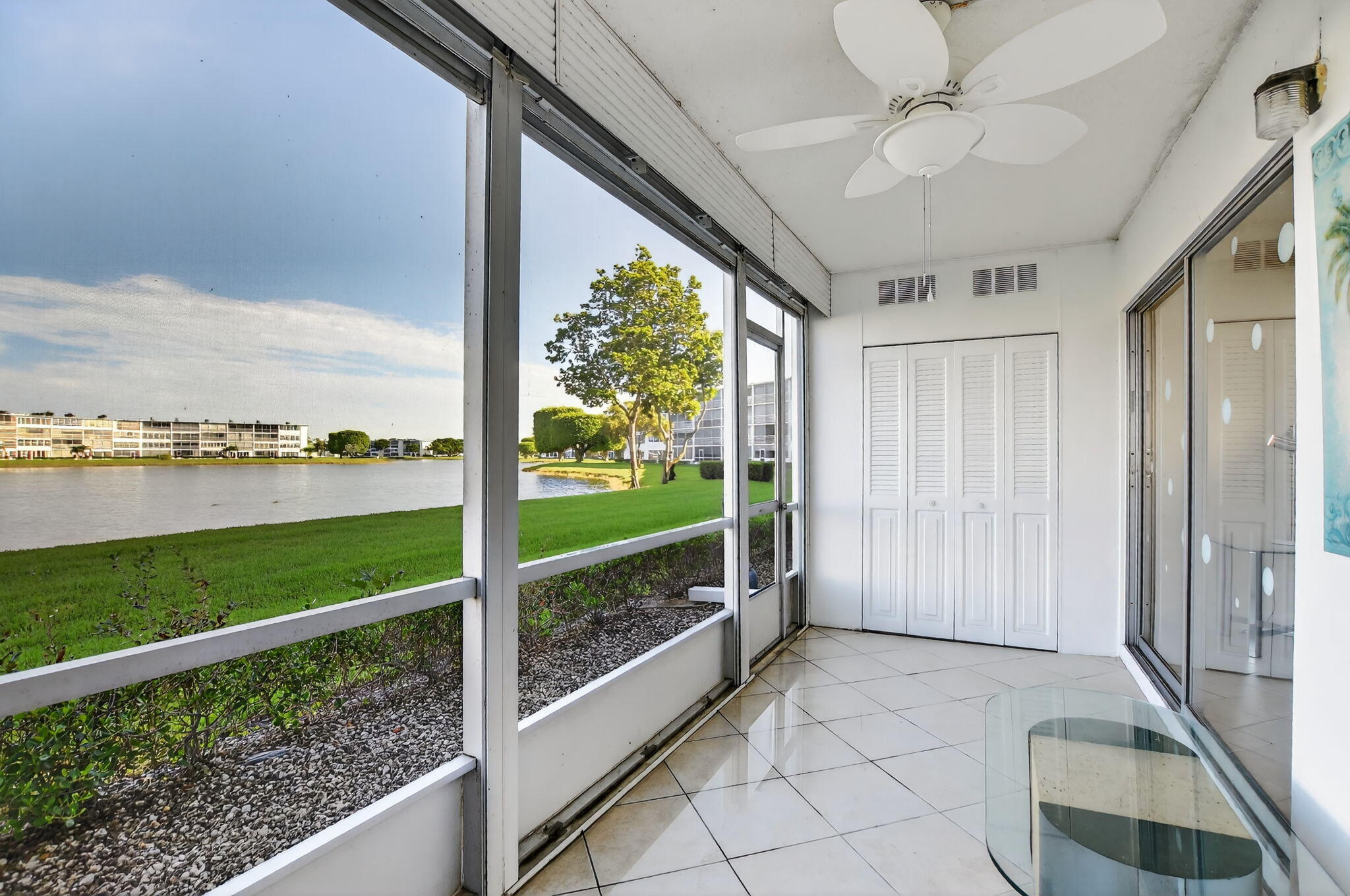 1090 Guildford East, Unit 1090 Boca Raton, FL 33434 - Photo 31 of 33 25-web-or-mls-DSC_0896