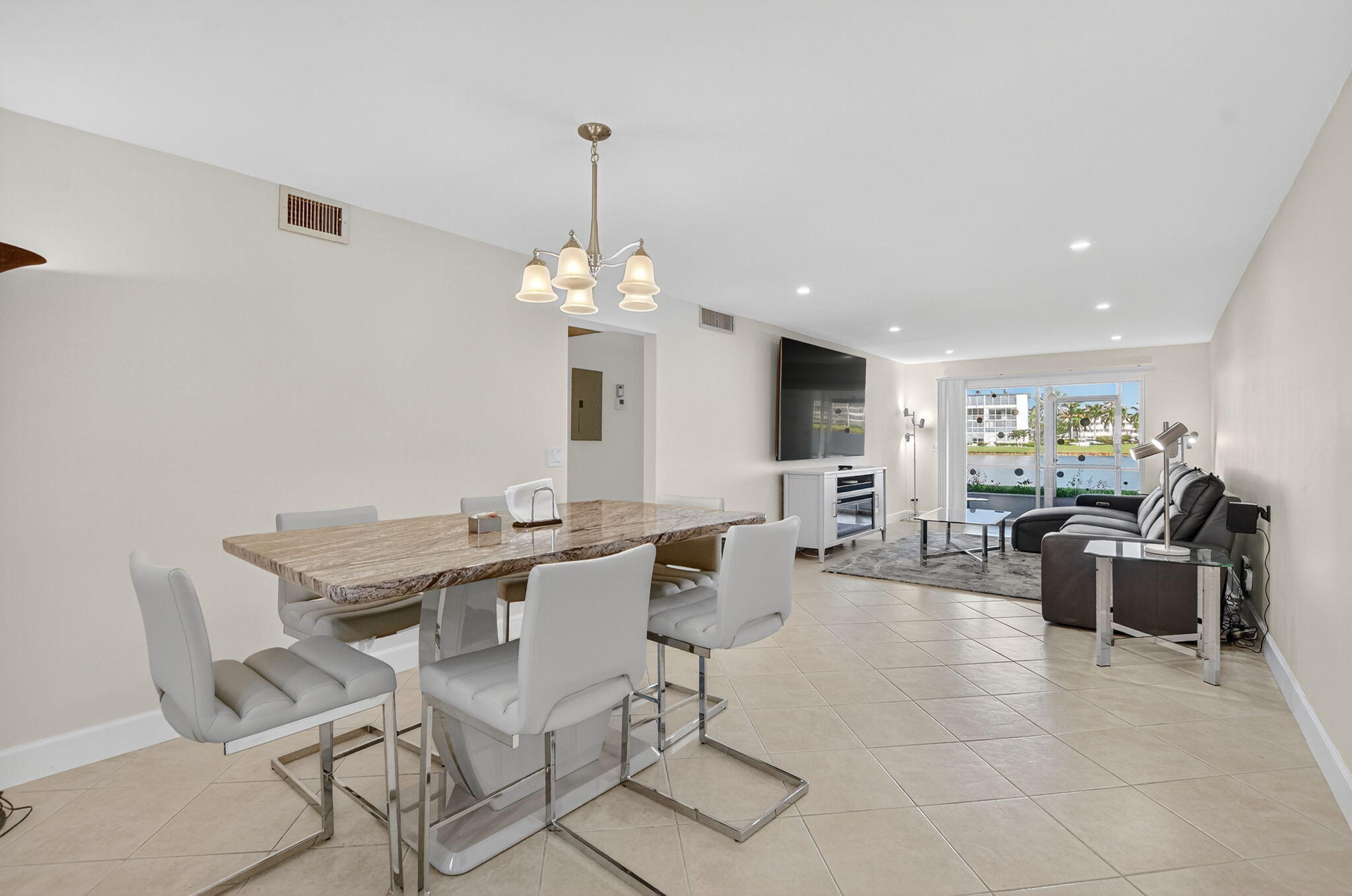 1090 Guildford East, Unit 1090 Boca Raton, FL 33434 - Photo 32 of 33 8-web-or-mls-DSC_0834