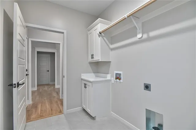 $748,000 | 6010 Apache Drive, Shawnee, KS 66226