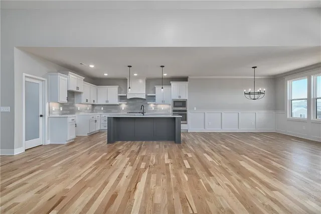 $748,000 | 6010 Apache Drive, Shawnee, KS 66226