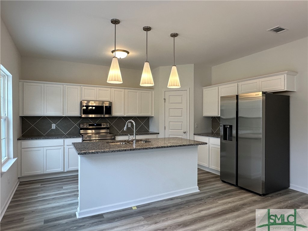 112 Renwick Loop Hinesville, GA 31313 - Photo 2 of 17