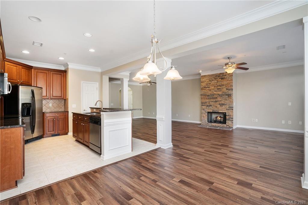 614 Sunfish Lane Tega Cay, SC 29708 - Photo 10 of 43 Gallery Image 10