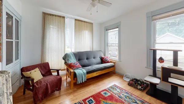 $3,325 | 7-9 Dexter Street, Unit 9, Waltham, MA 02453