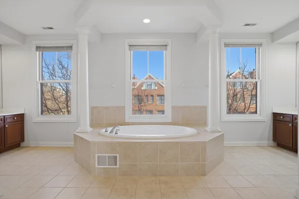 $6,000 | 1891 Admiral Court, Unit 79, Glenview, IL 60026