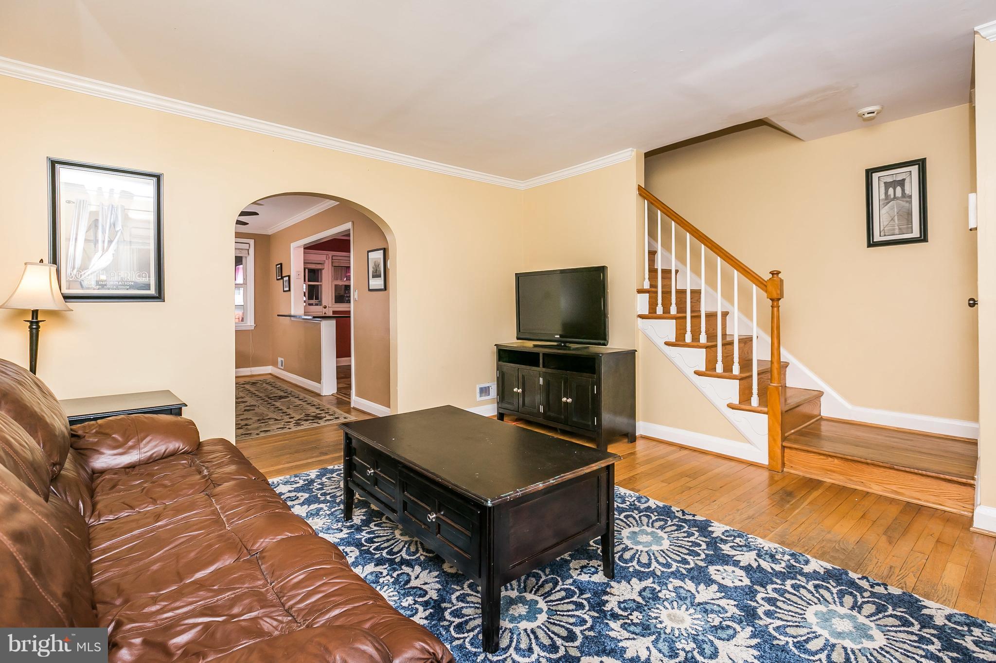 1614 Aberdeen Road Towson, MD 21286 - Photo 5 of 25 Living Room