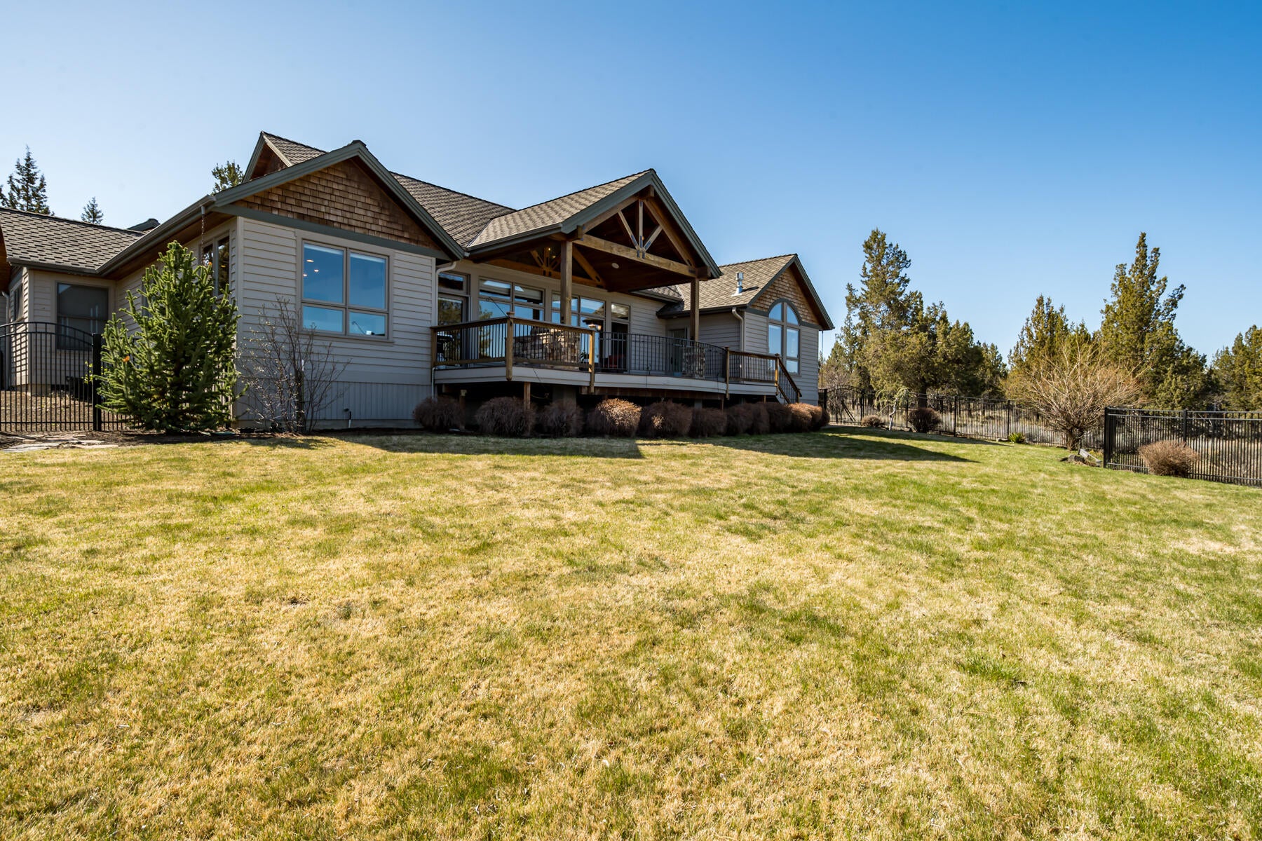 17640 Mountain View Road Sisters, OR 97759 - Photo 45 of 55 JH5_6021