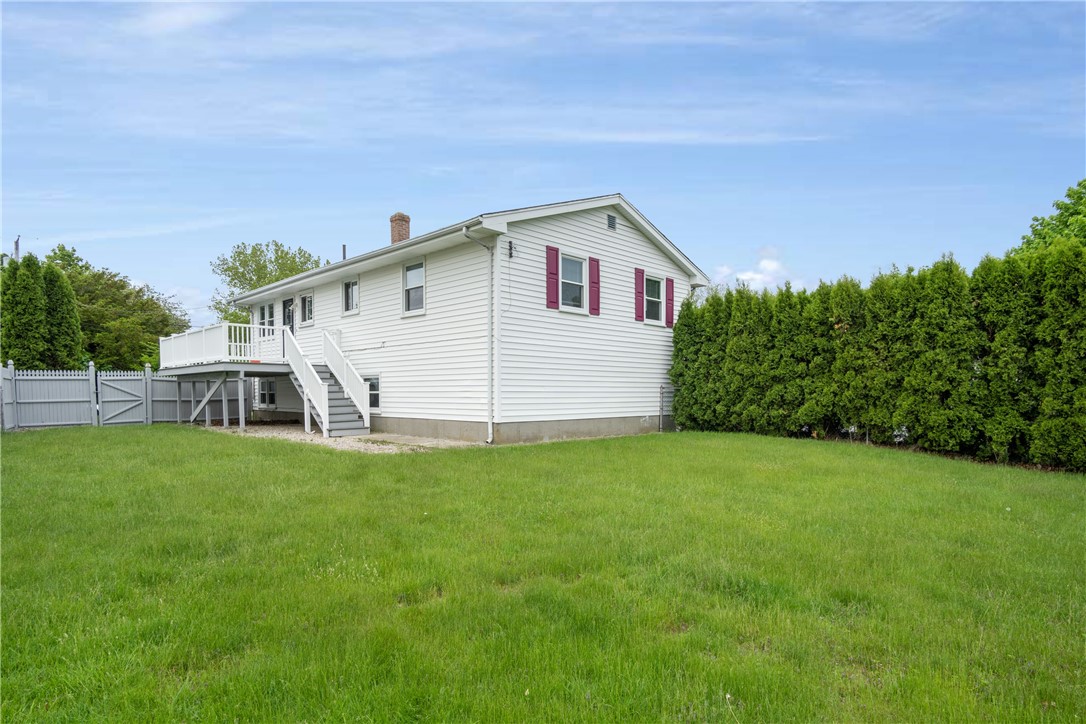 4 Weetamoe Road Middletown, RI 02842 - Photo 26 of 27