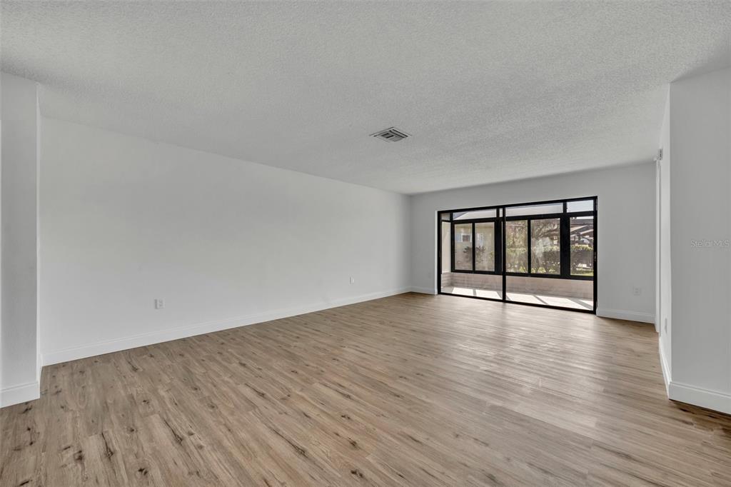 4522 Marine Parkway New Port Richey, FL 34652 - Photo 4 of 33