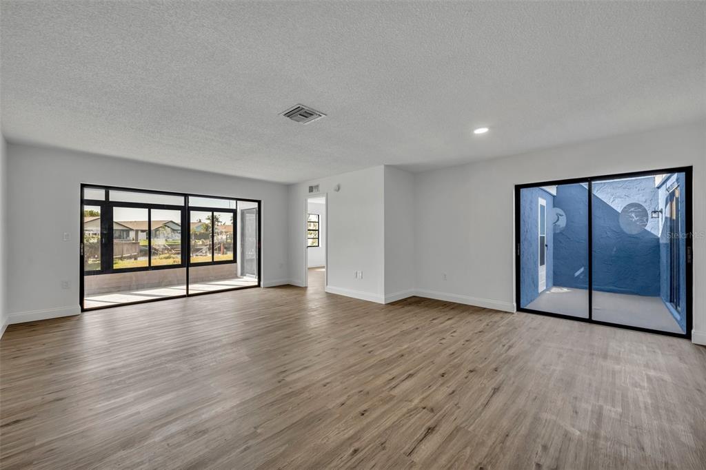 4522 Marine Parkway New Port Richey, FL 34652 - Photo 5 of 33