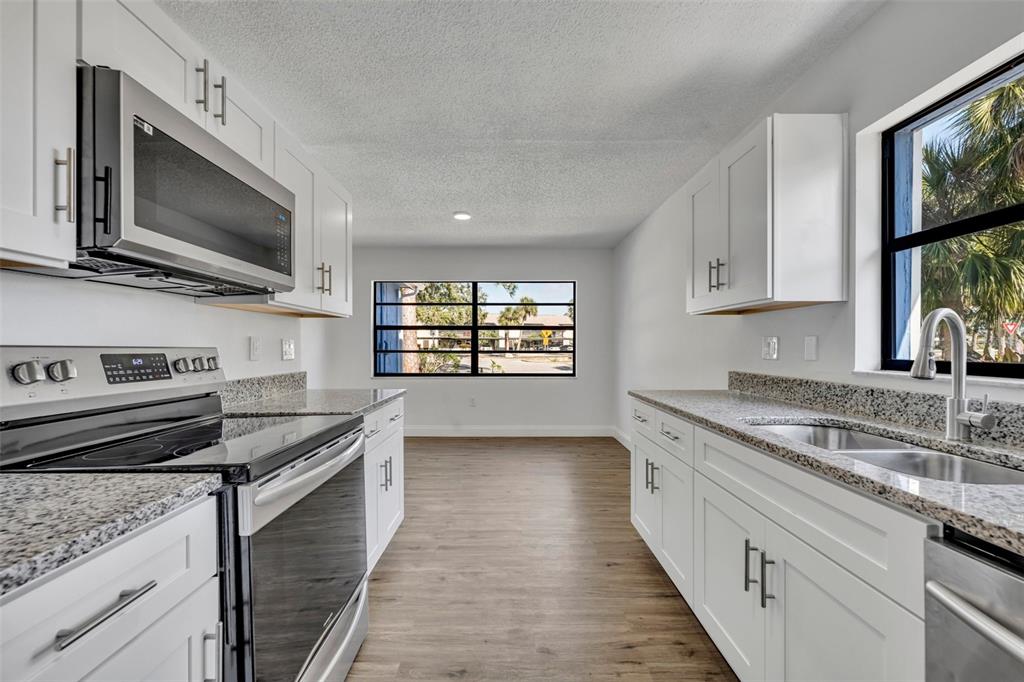 4522 Marine Parkway New Port Richey, FL 34652 - Photo 7 of 33