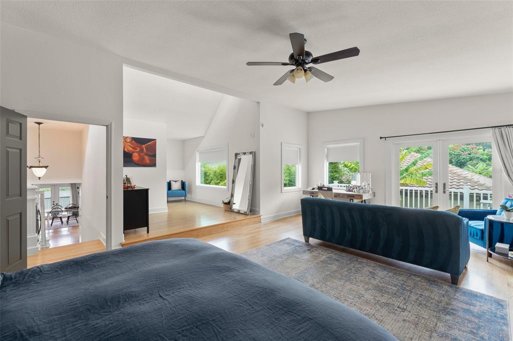 101 Lee Street Windermere, FL 34786 - Photo 25 of 63 a living room with furniture and a large window