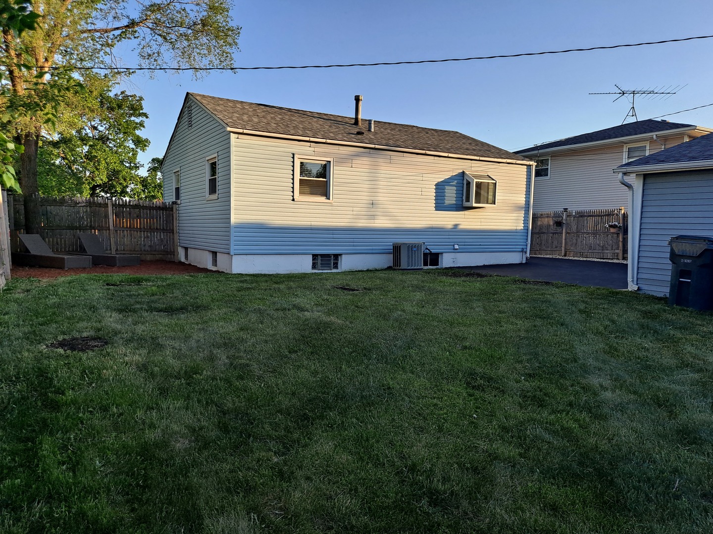 2820 Navaho Road Waukegan, IL 60087 - Photo 23 of 28