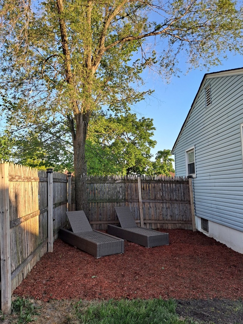 2820 Navaho Road Waukegan, IL 60087 - Photo 24 of 28