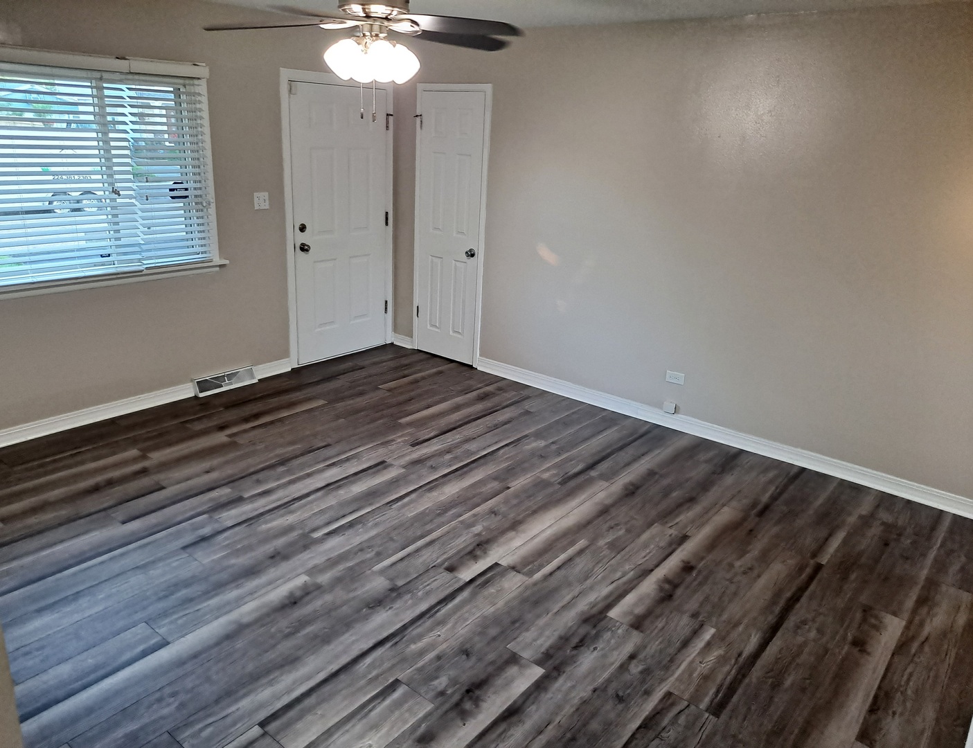 2820 Navaho Road Waukegan, IL 60087 - Photo 4 of 28