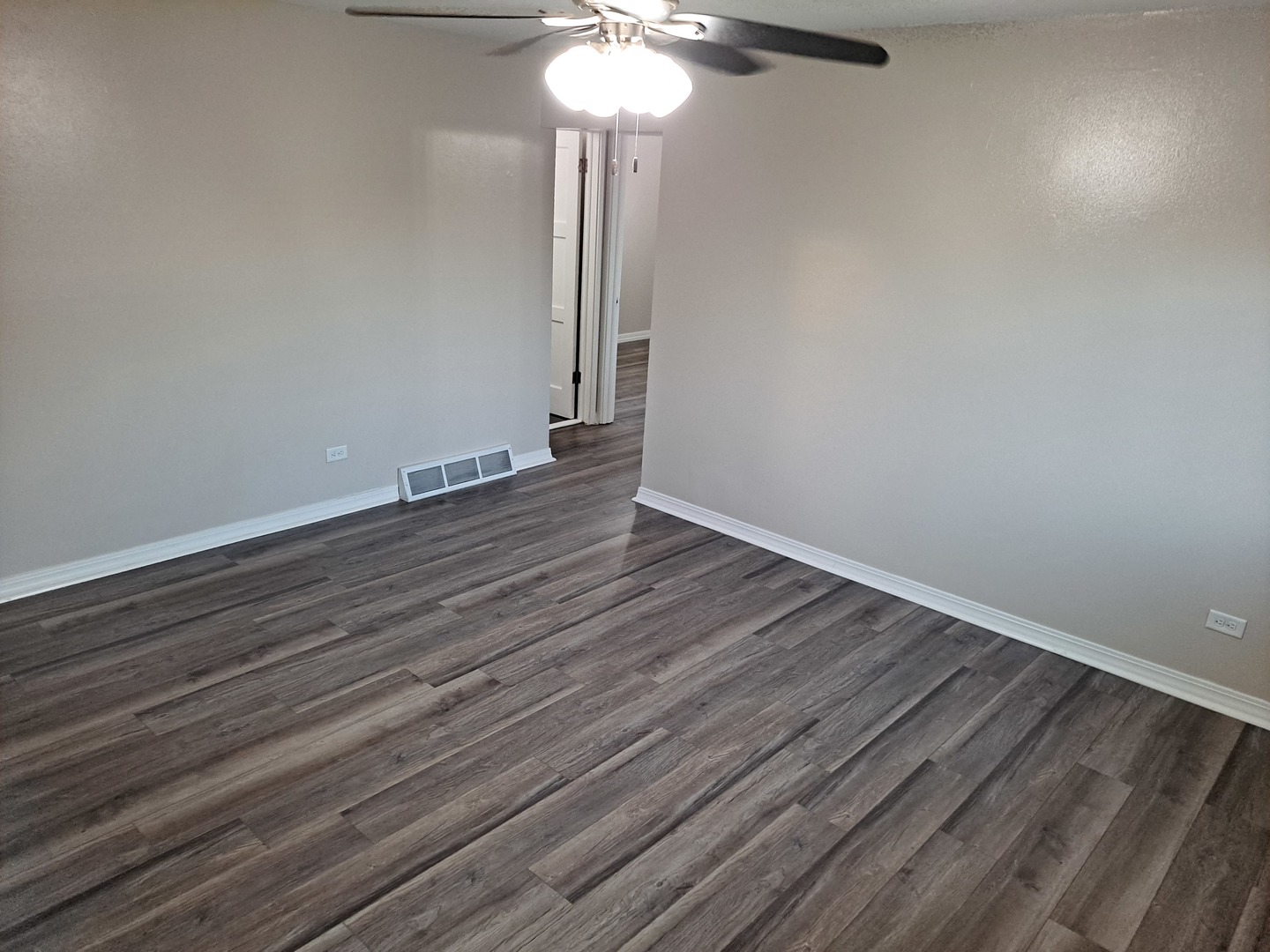 2820 Navaho Road Waukegan, IL 60087 - Photo 6 of 28