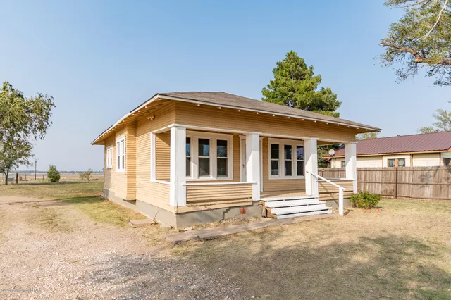 a view of a house with a outdoor space