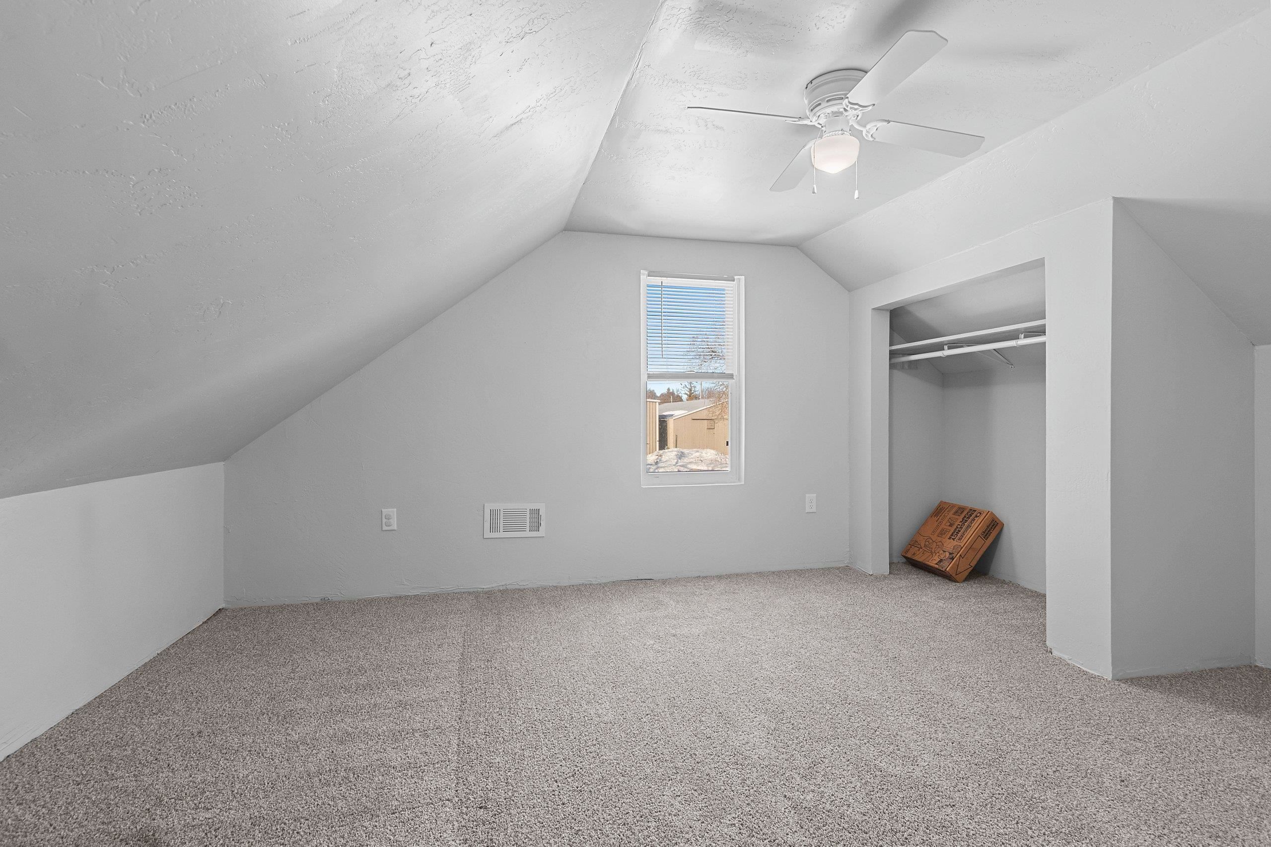 219 Front Street Pulaski, WI 54162 - Photo 23 of 43