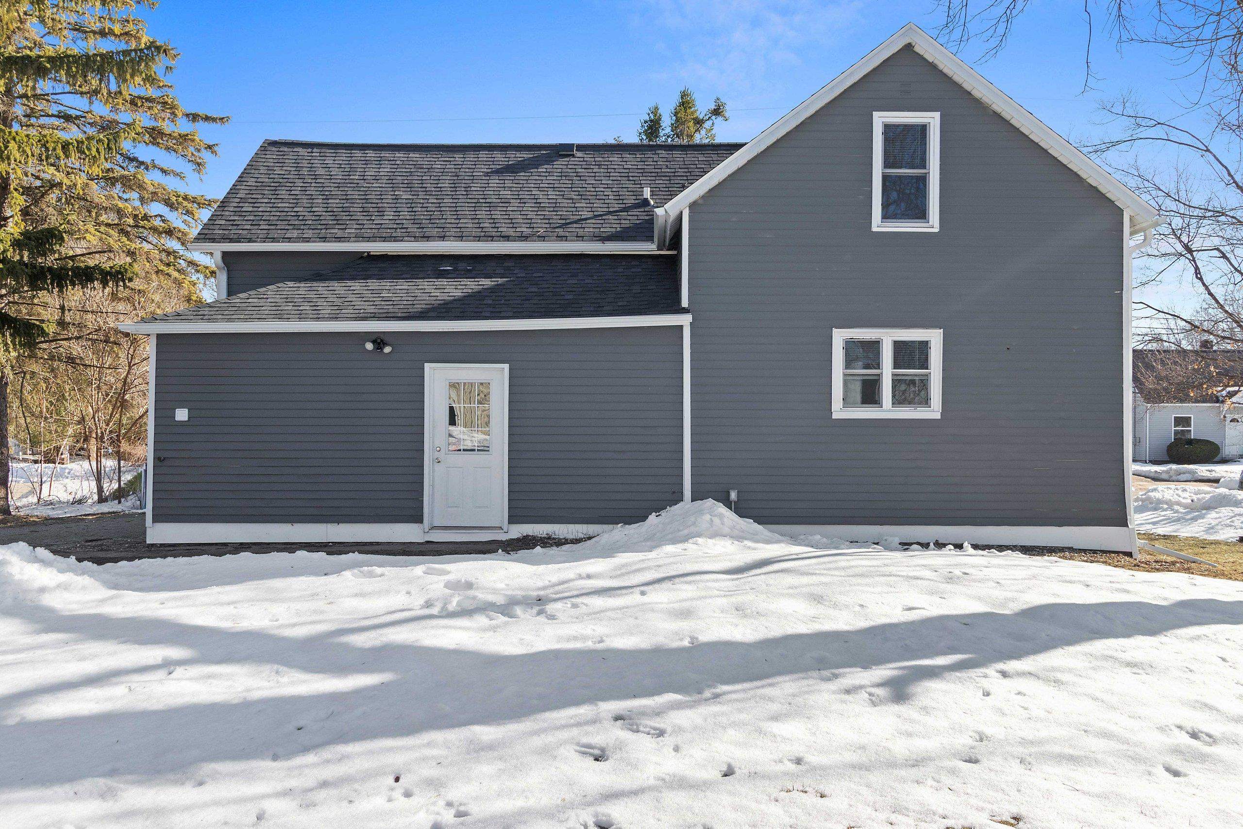 219 Front Street Pulaski, WI 54162 - Photo 36 of 43