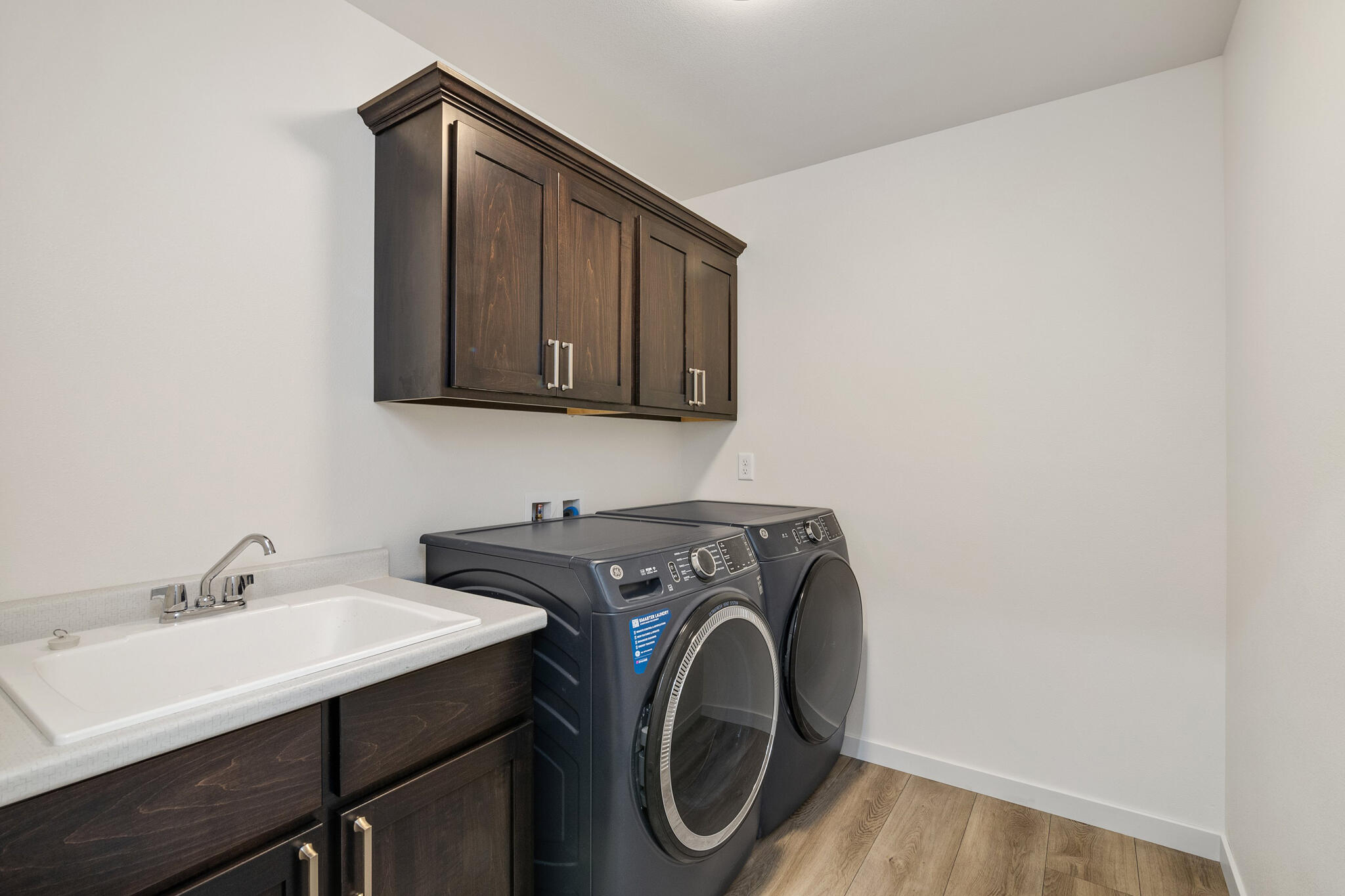 1530 Waldenberger Road Eau Claire, WI 54703 - Photo 25 of 27 25 LAUNDRY