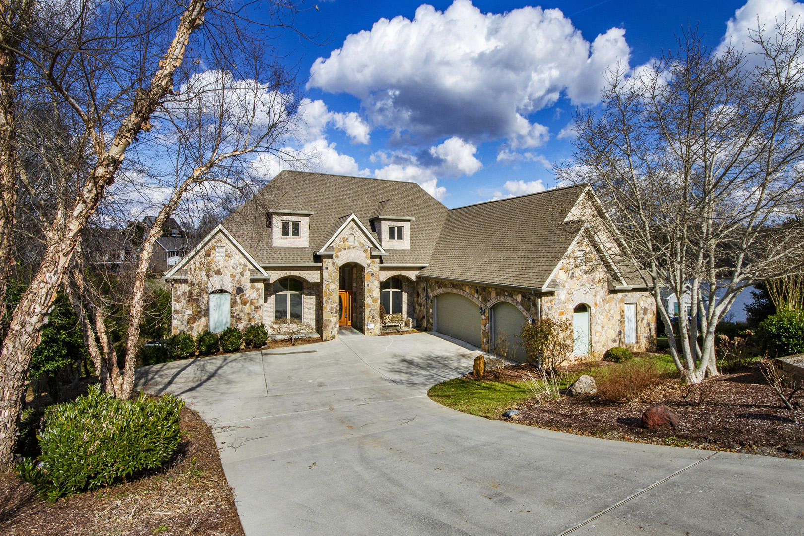203 Sequoyah Road Loudon, TN 37774 - Photo 1 of 40 01_203 Sequoyah Road_Front