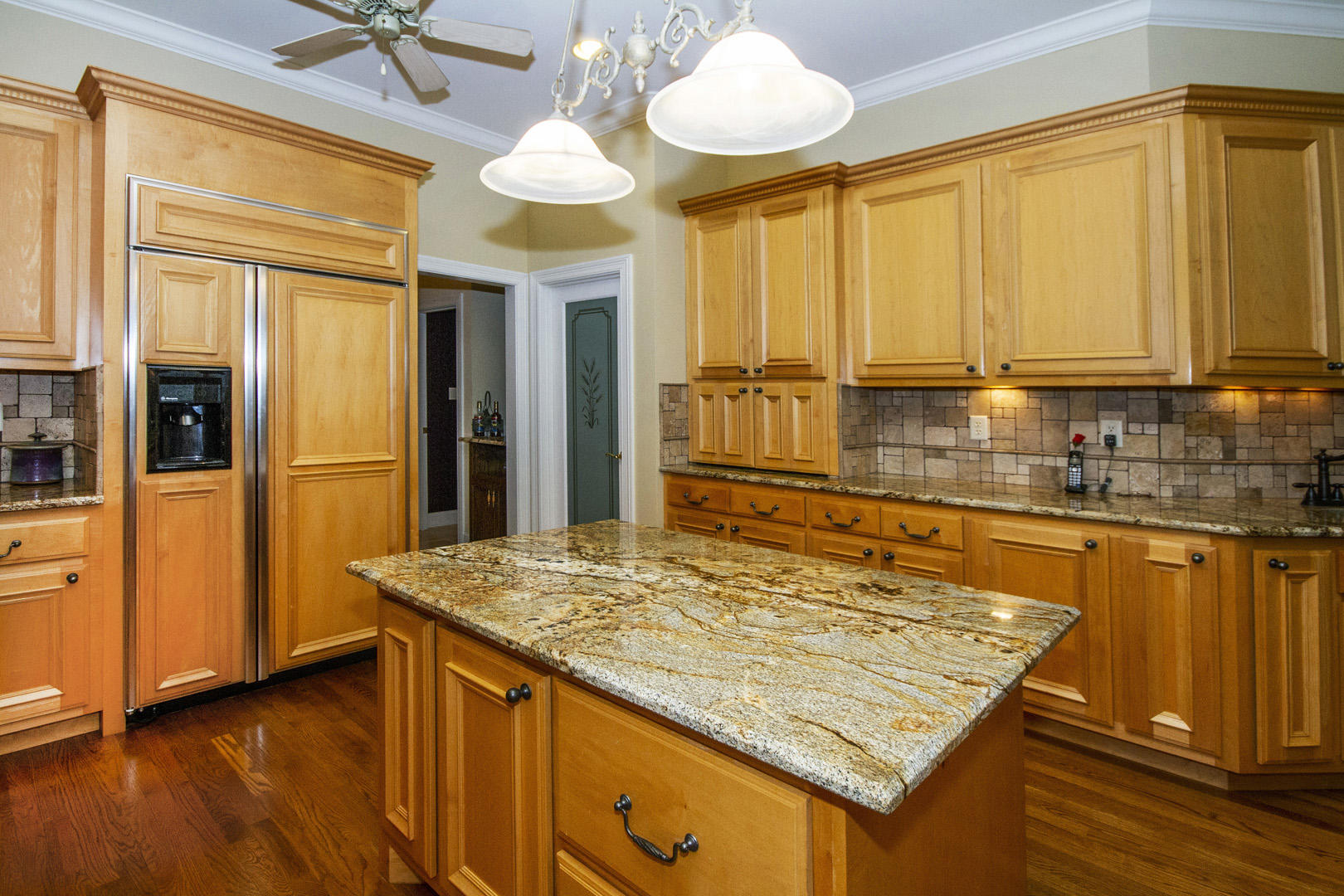 203 Sequoyah Road Loudon, TN 37774 - Photo 12 of 40 12_203 Sequoyah Road_Kitchen03