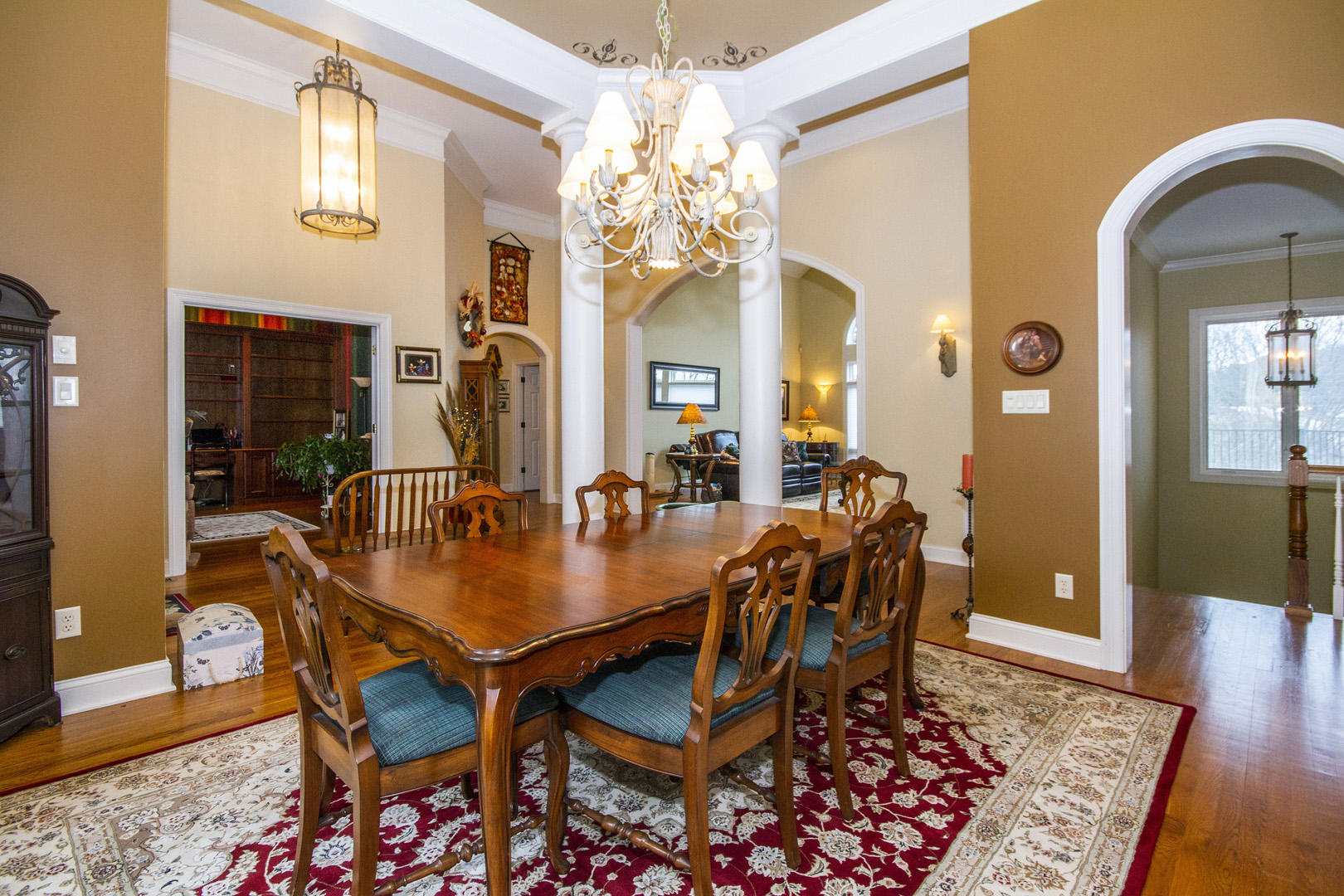 203 Sequoyah Road Loudon, TN 37774 - Photo 6 of 40 06_203 Sequoyah Road_Dining02