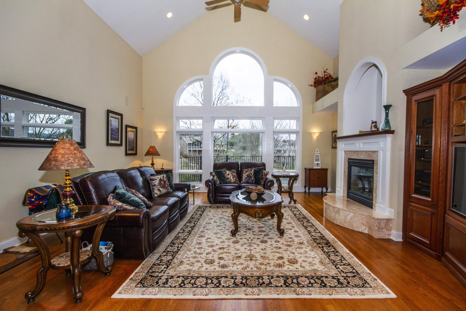 203 Sequoyah Road Loudon, TN 37774 - Photo 8 of 40 08_203 Sequoyah Road_Living01
