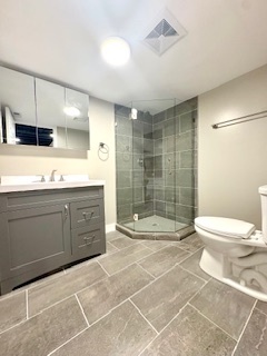 10353 South Spaulding Avenue Chicago, IL 60655 - Photo 17 of 21 a bathroom with a sink toilet and shower