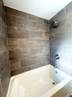 10353 South Spaulding Avenue Chicago, IL 60655 - Photo 9 of 21 a bathroom with a bathtub