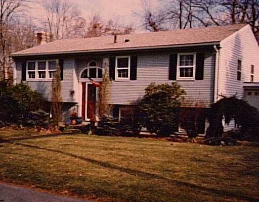40 State Street Warwick, RI 02889 - Photo 1 of 1 Exterior Front.