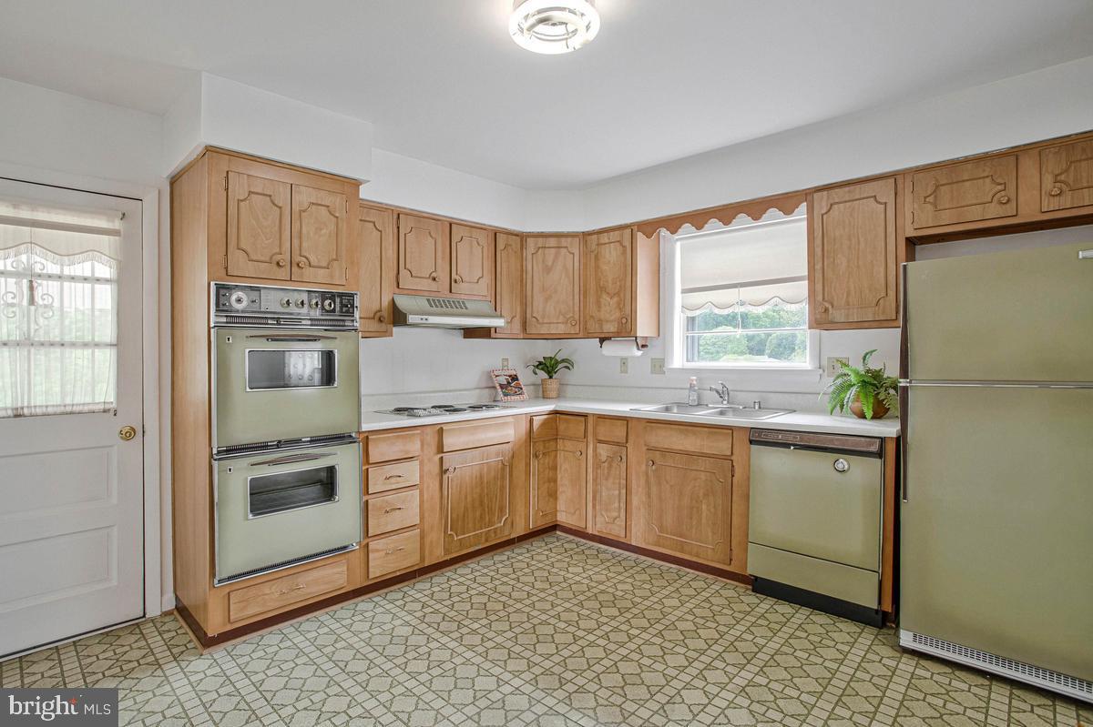10700 Ward Road Dunkirk, MD 20754 - Photo 8 of 38
