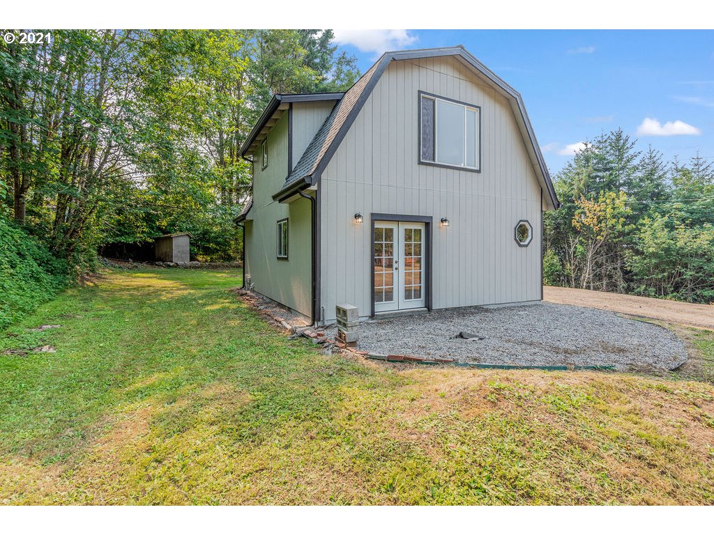 1055 Holcomb Road Kelso, WA 98626 - Photo 15 of 19 Gallery Image 15