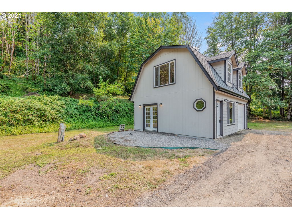 1055 Holcomb Road Kelso, WA 98626 - Photo 16 of 19 Gallery Image 16