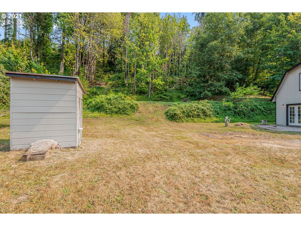 1055 Holcomb Road Kelso, WA 98626 - Photo 17 of 19 Gallery Image 17