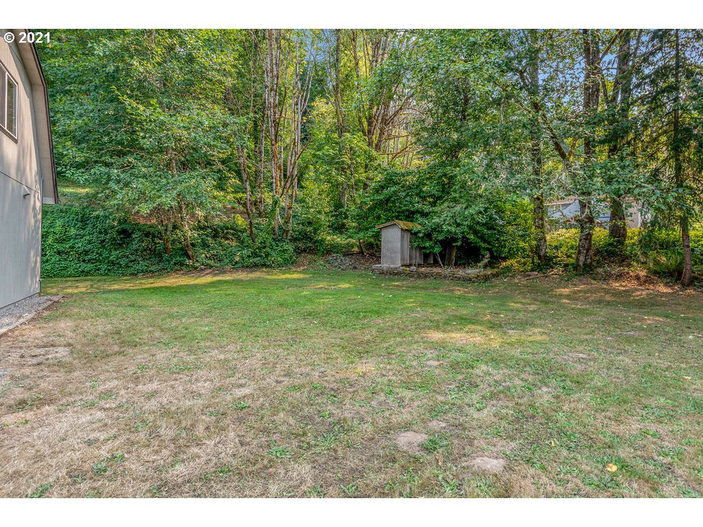 1055 Holcomb Road Kelso, WA 98626 - Photo 18 of 19 Gallery Image 18