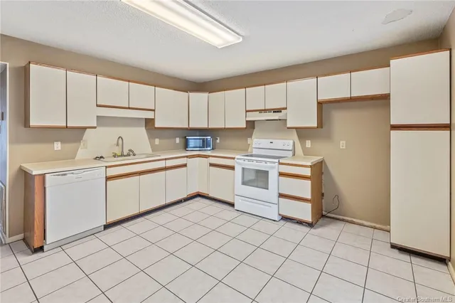 $110,000 | 4000 Louisiana Avenue, Unit B, Lake Charles, LA 70607