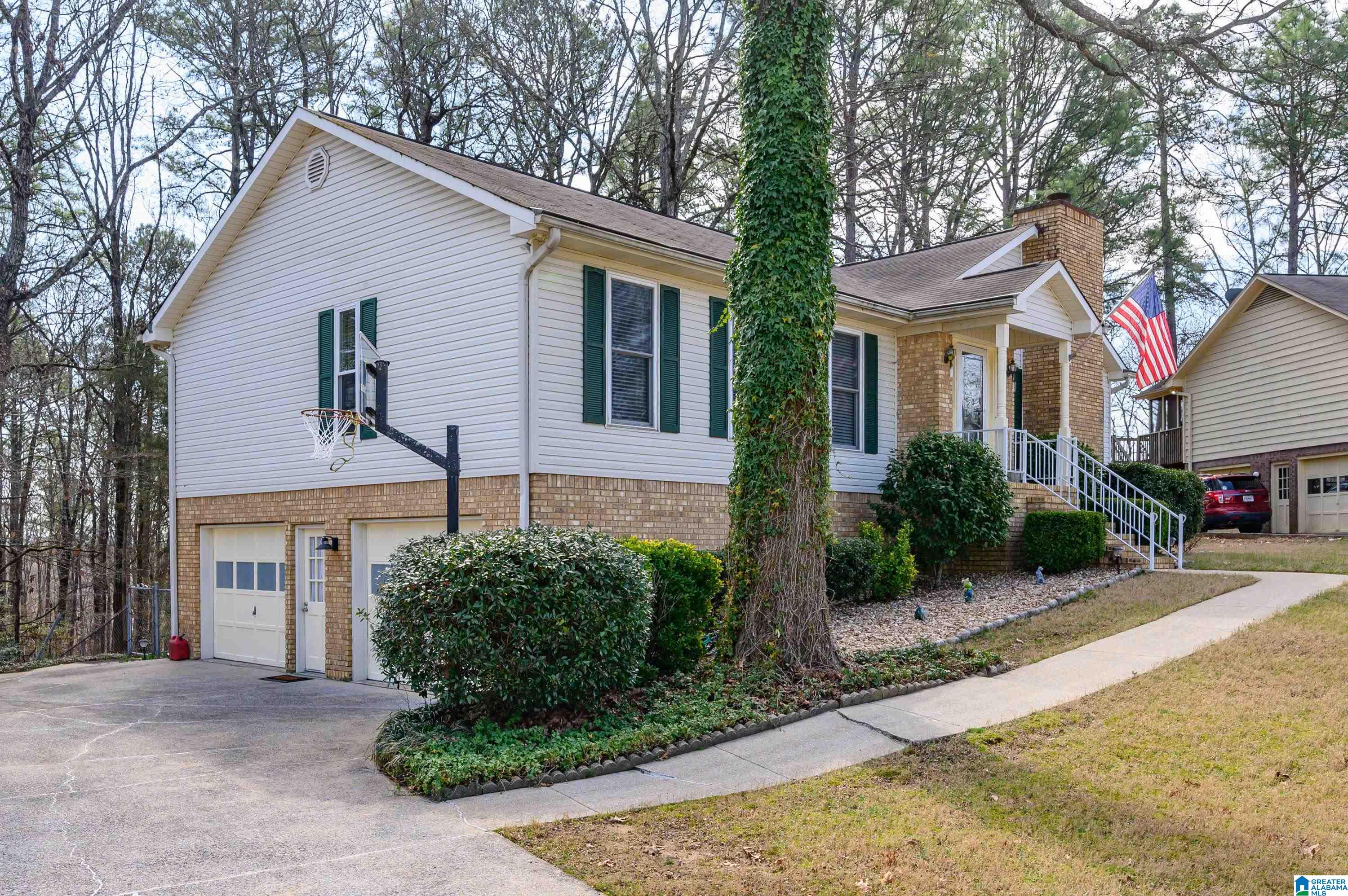 1639 Caribbean Circle Alabaster, AL 35007 - Photo 3 of 36 Gallery Image 3