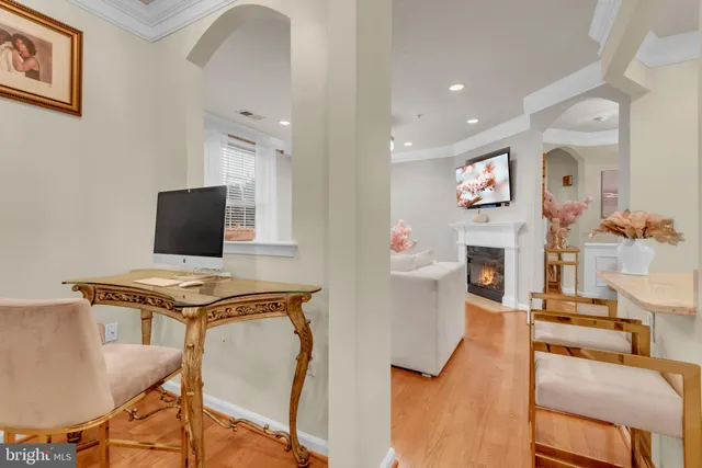 $515,000 | 7 Booth Street, Unit 302, Gaithersburg, MD 20878