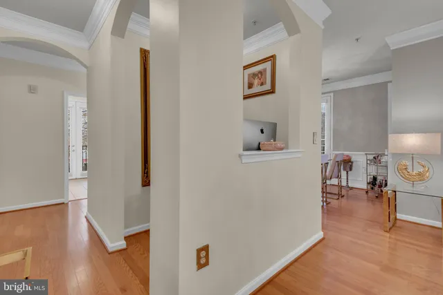 $515,000 | 7 Booth Street, Unit 302, Gaithersburg, MD 20878