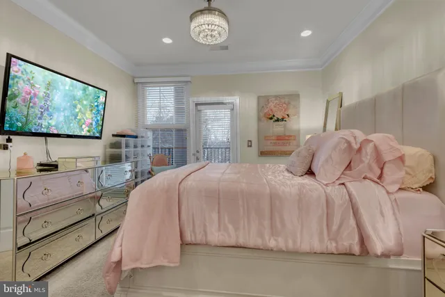 $515,000 | 7 Booth Street, Unit 302, Gaithersburg, MD 20878