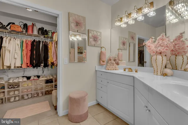 $515,000 | 7 Booth Street, Unit 302, Gaithersburg, MD 20878