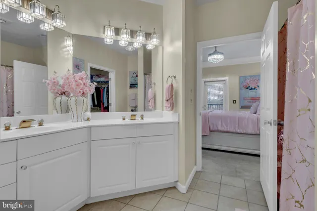 $515,000 | 7 Booth Street, Unit 302, Gaithersburg, MD 20878