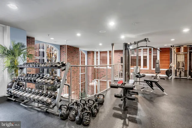 $515,000 | 7 Booth Street, Unit 302, Gaithersburg, MD 20878