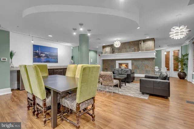 $515,000 | 7 Booth Street, Unit 302, Gaithersburg, MD 20878