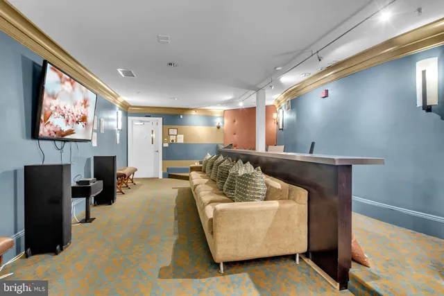 $515,000 | 7 Booth Street, Unit 302, Gaithersburg, MD 20878